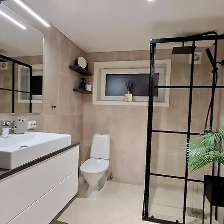 Rancho With King Size Bed דירה *