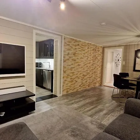 Rancho With King Size Bed * Sula (More og Romsdal)